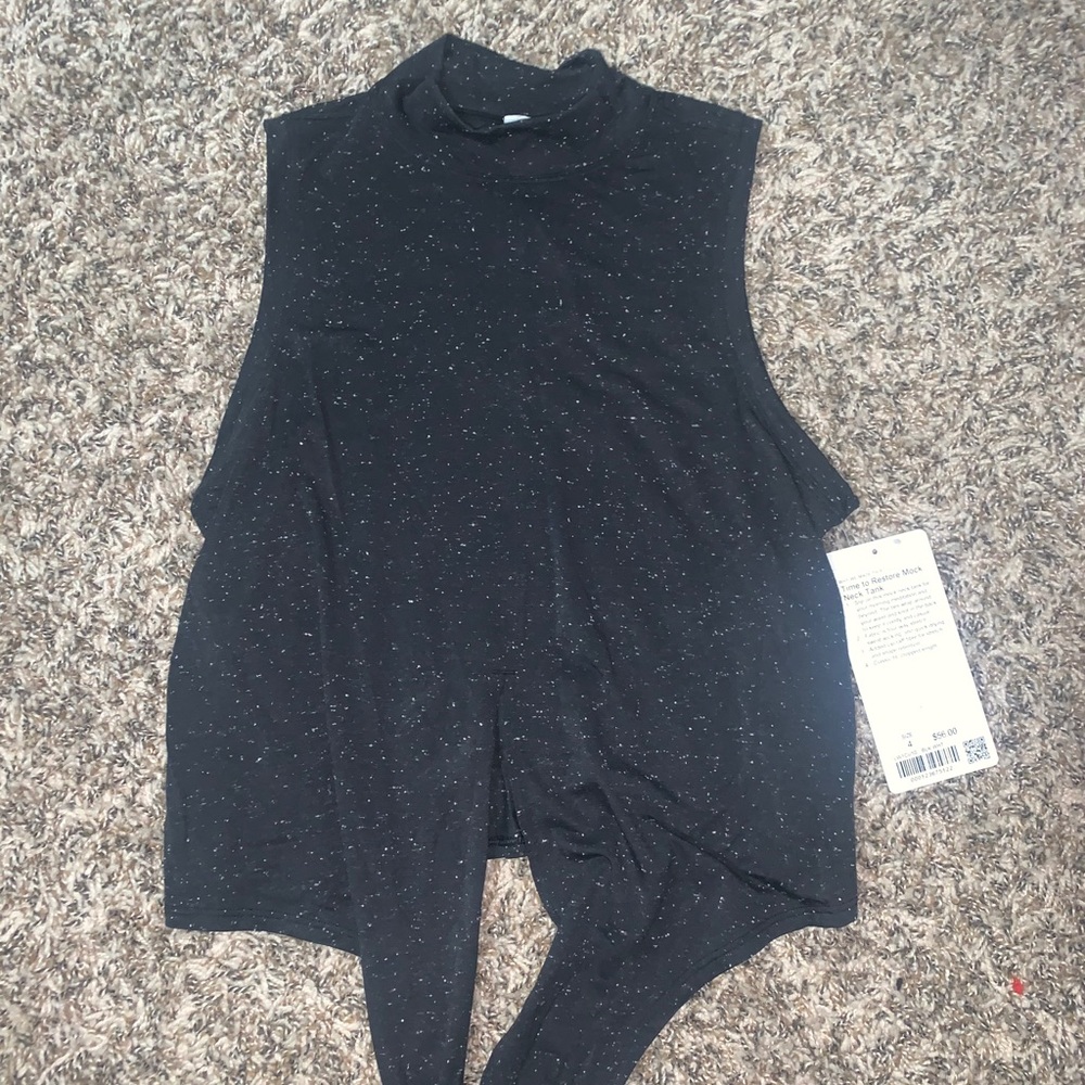 Lululemon tank top